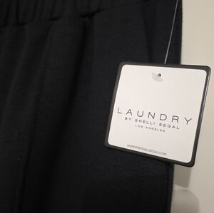 LAUNDRY by Shelli Segal Black Pants - Tag Attached